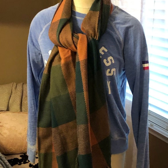 Scarf - Picture 8 of 8